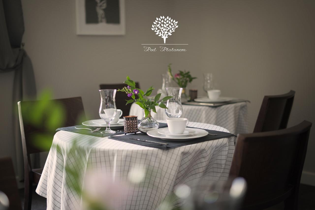 Szafirowy Dwor Hotel & Restauracja Гливице Екстериор снимка